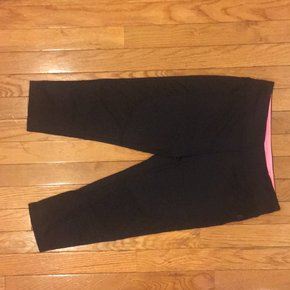 Forever 21 -Workout Capri Leggings